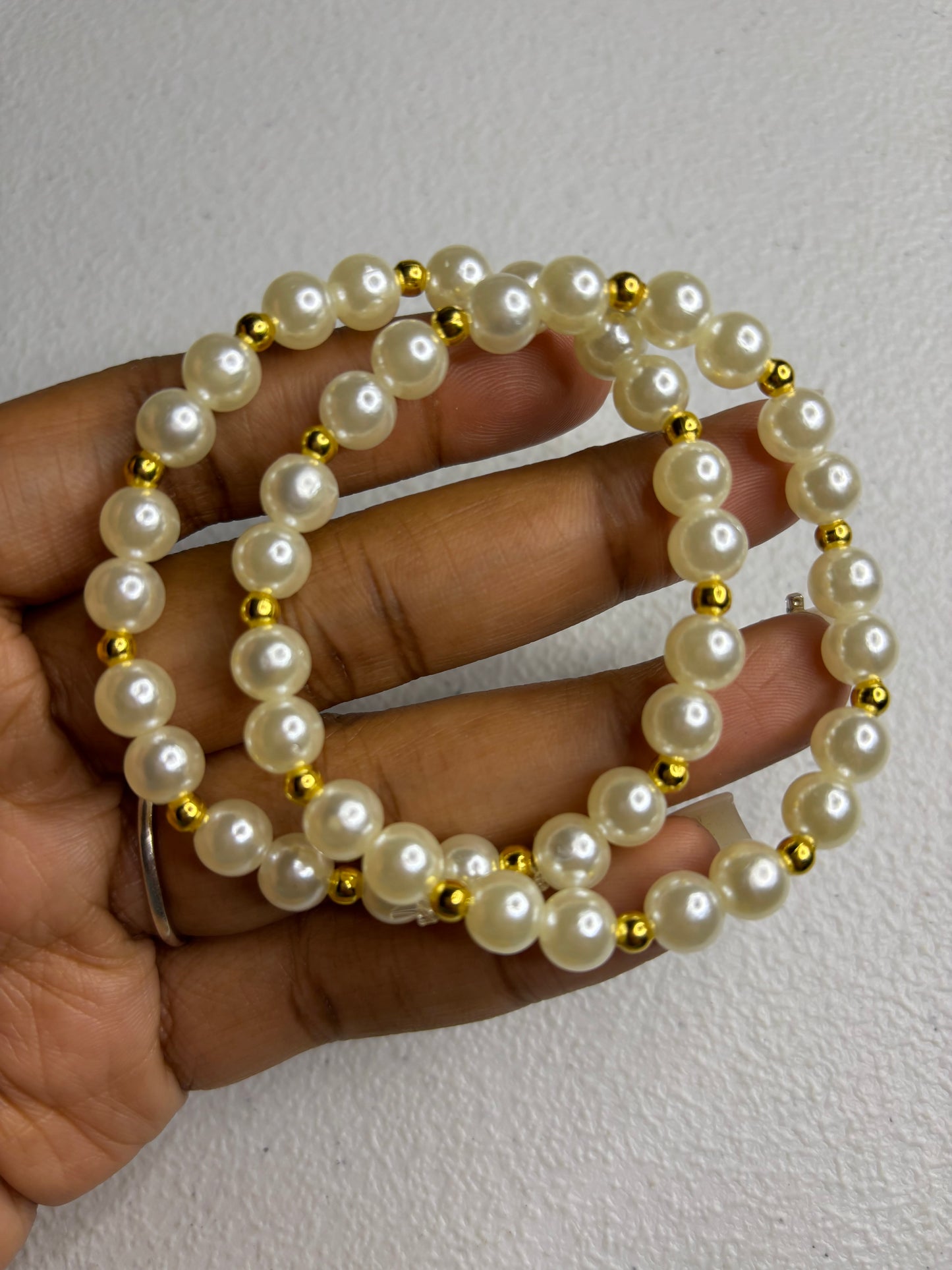 Pearl beaded bracelet