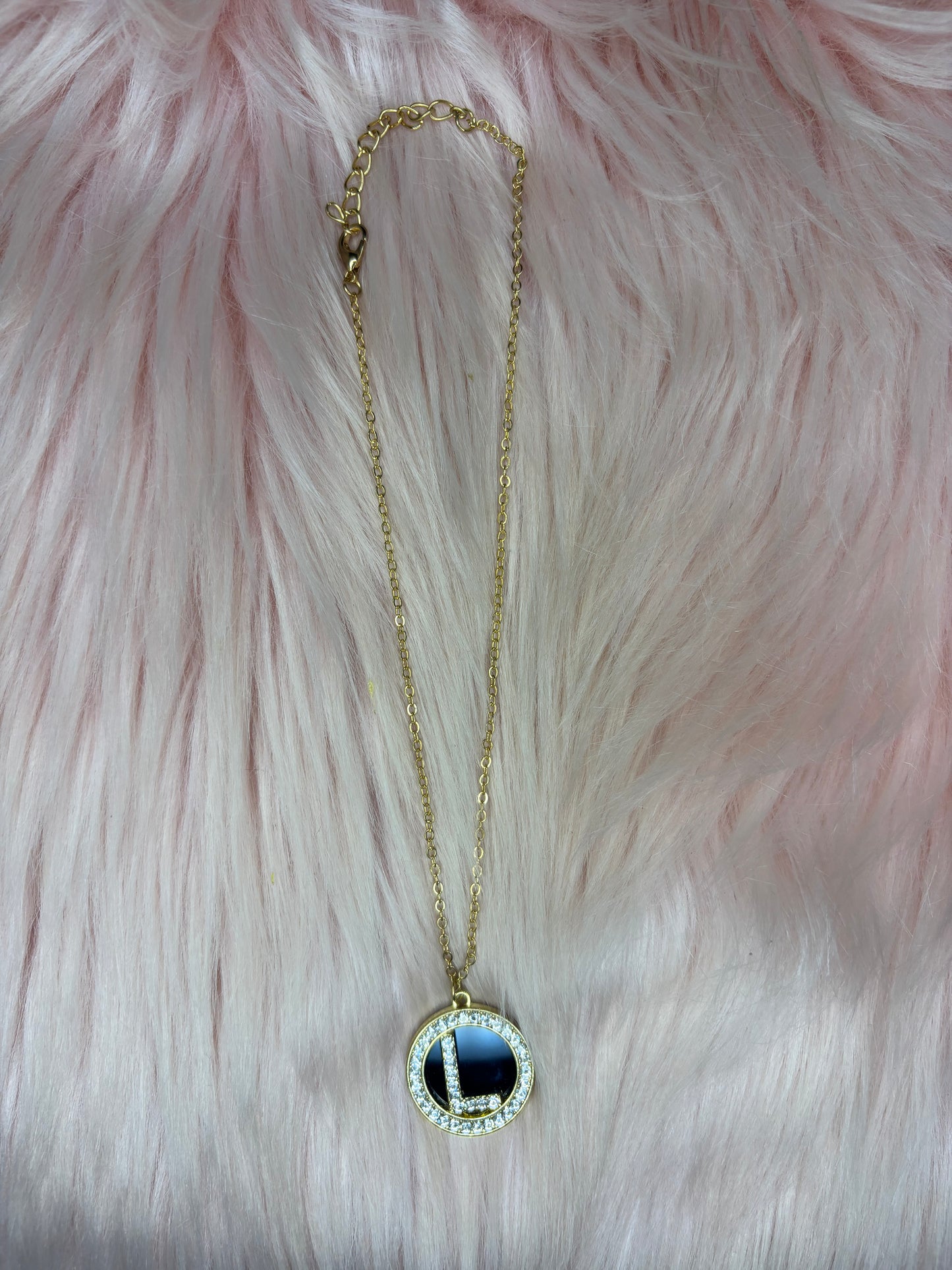 Letter L necklace π