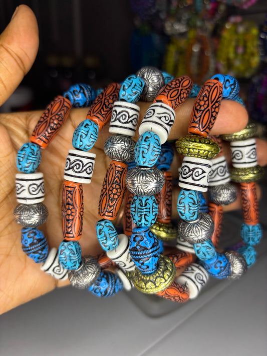 Tribal beaded bracelet 🤎