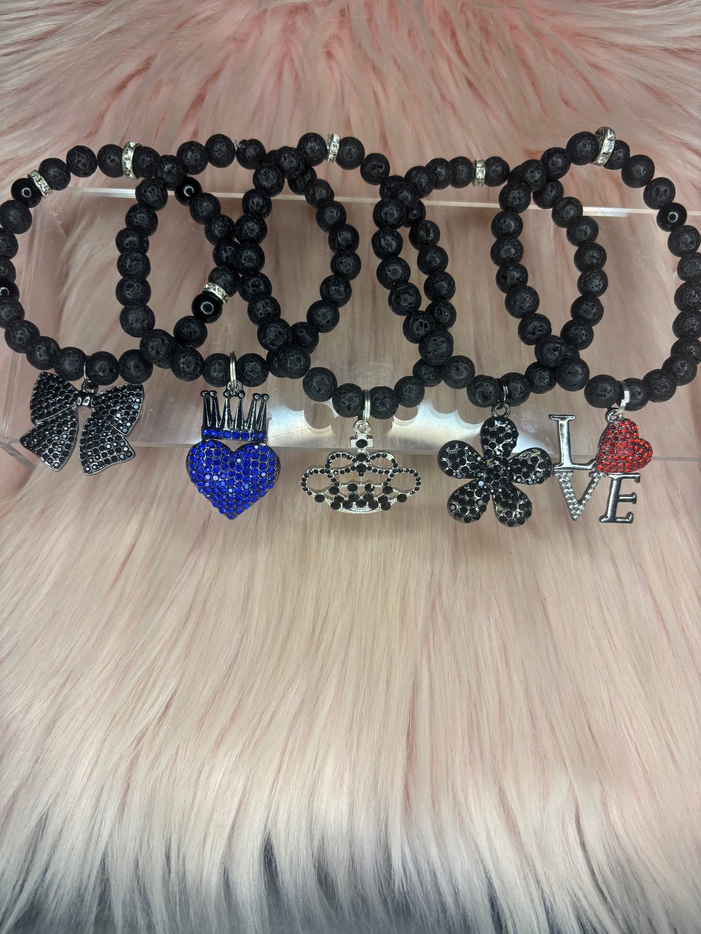 Black charm bracelets 😍