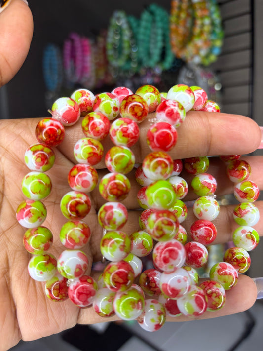 The grinch beaded bracelet