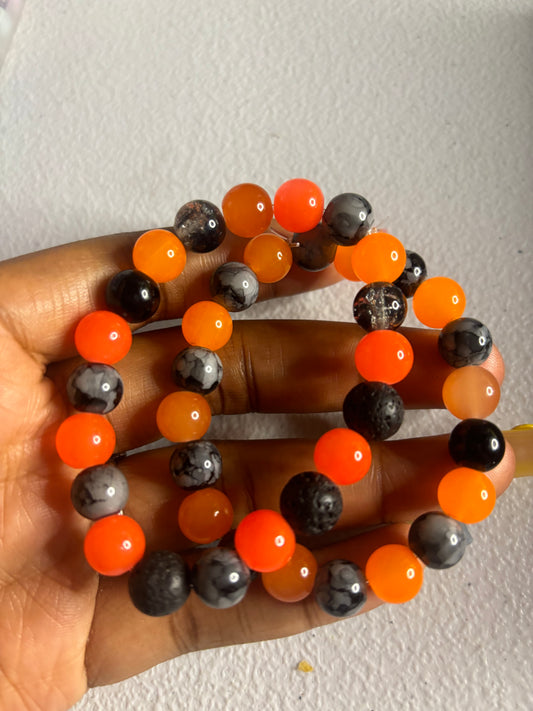 Halloween beaded bracelet 🎃